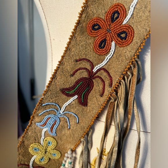 Antique Native American floral beaded deerskin sash - Picture 6 of 16
